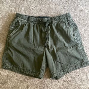 Abercrombie 6 Inch Court Short
